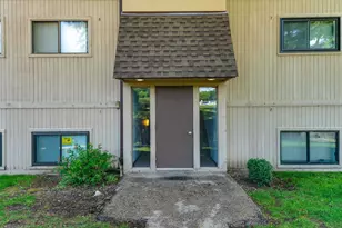 53 Oak Hill Colony St, Fox Lake, IL 60020 - Photo 3