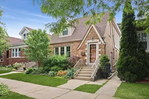 5321 W Pensacola Ave, Chicago, IL 60641 - Photo 1