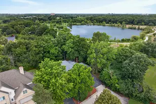 570 N Ellsworth Ave, Addison, IL 60101 - Photo 3