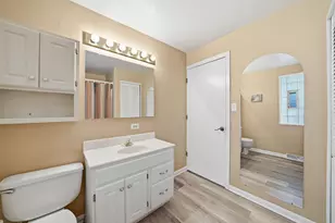 1200 175th St, East Hazel Crest, IL 60429 - Photo 7