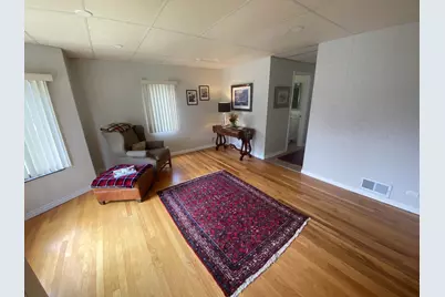 2734 W 98th Place, Evergreen Park, IL 60805 - Photo 3