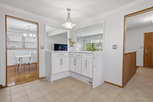 754 N Michigan St, Elmhurst, IL 60126 - Photo 13