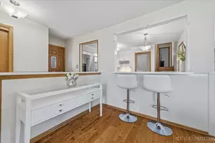 754 N Michigan St, Elmhurst, IL 60126 - Photo 5