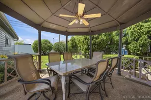 754 N Michigan St, Elmhurst, IL 60126 - Photo 25