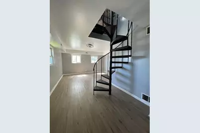 9258 S Parnell Avenue, Chicago, IL 60620 - Photo 9