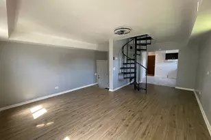 9258 S Parnell Ave, Chicago, IL 60620 - Photo 7