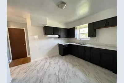 9258 S Parnell Avenue, Chicago, IL 60620 - Photo 5