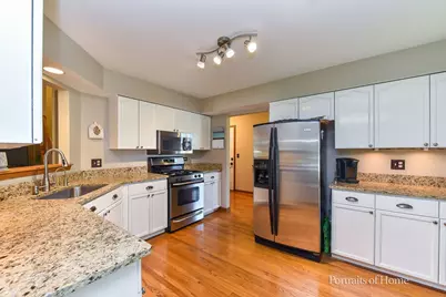 403 Dillman Court, Naperville, IL 60540 - Photo 5