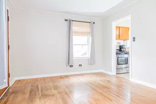 204 N Elroy Ave, Bartlett, IL 60103 - Photo 5