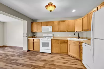 1825 Waverly Way, Montgomery, IL 60538 - Photo 9