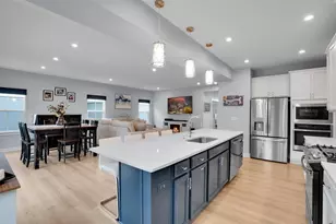 32301 N Allegheny Way, Lakemoor, IL 60051 - Photo 13