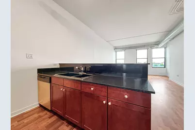 4015 N Milwaukee Avenue #410, Chicago, IL 60641 - Photo 9