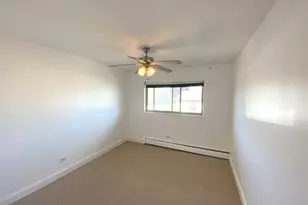 693 E Fullerton Ave, Glendale Heights, IL 60139 - Photo 7