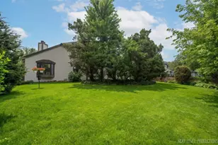 942 Montgomery Ct, Naperville, IL 60540 - Photo 37