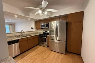 1910 Grove Ave, Schaumburg, IL 60193 - Photo 7