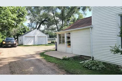 1826 W 1st Street, Dixon, IL 61021 - Photo 17