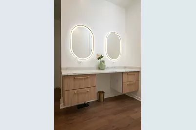 22 E Elm Street, Chicago, IL 60611 - Photo 31