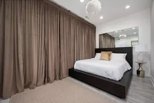 22 E Elm St, Chicago, IL 60611 - Photo 43