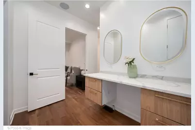 22 E Elm Street, Chicago, IL 60611 - Photo 53