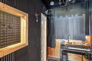 8219 W Summerdale Ave, Chicago, IL 60656 - Photo 29