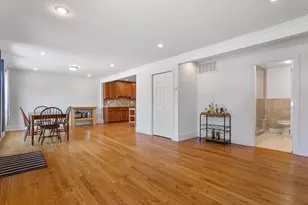 8219 W Summerdale Ave, Chicago, IL 60656 - Photo 7