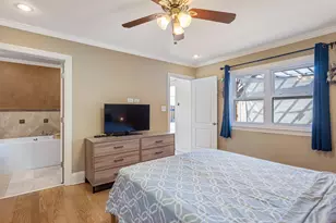 8219 W Summerdale Ave, Chicago, IL 60656 - Photo 19