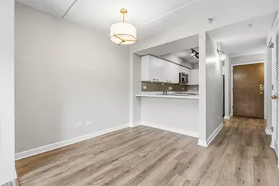 811 Chicago Avenue #405, Evanston, IL 60202 - Photo 5