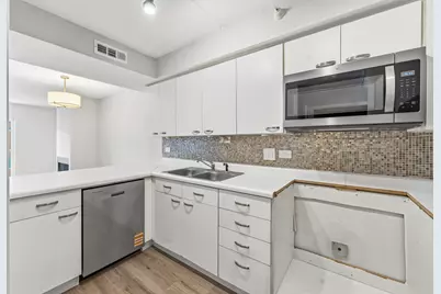 811 Chicago Avenue #405, Evanston, IL 60202 - Photo 7