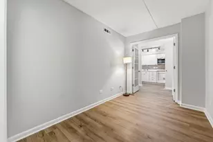 811 Chicago Ave, Evanston, IL 60202 - Photo 17