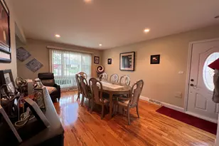 9220 Luna Ave, Morton Grove, IL 60053 - Photo 3