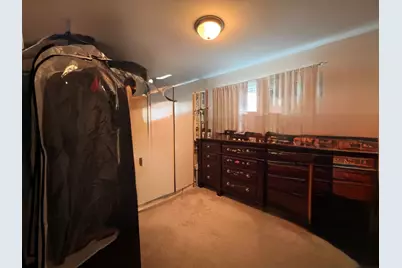 9220 Luna Avenue, Morton Grove, IL 60053 - Photo 11