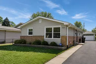16641 Paulina St, Markham, IL 60428 - Photo 1