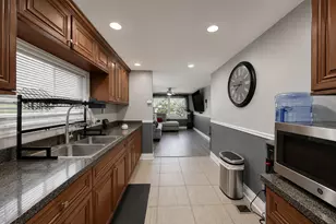 16641 Paulina St, Markham, IL 60428 - Photo 5