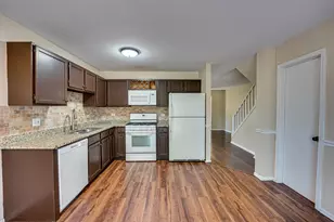 1320 Andover Dr, Aurora, IL 60504 - Photo 7