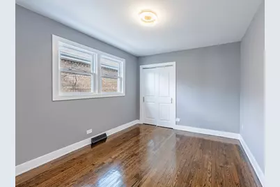 3053 W 77th Street, Chicago, IL 60652 - Photo 9