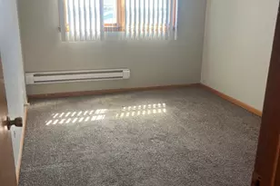 11945 S Hamlin Ave, Alsip, IL 60803 - Photo 5