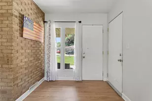 1108 Alann Dr, Joliet, IL 60435 - Photo 9