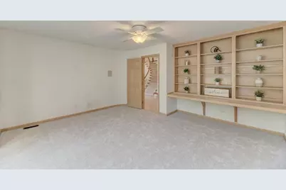1500 Royal Oak Road, Darien, IL 60561 - Photo 5