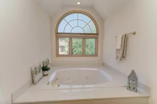 1500 Royal Oak Rd, Darien, IL 60561 - Photo 29