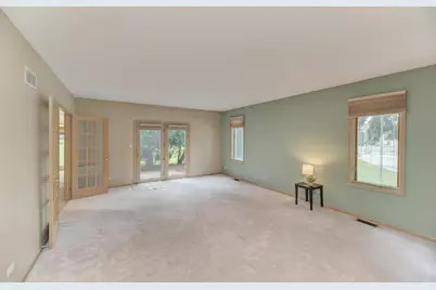 1500 Royal Oak Road, Darien, IL 60561 - Photo 7