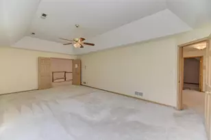 1500 Royal Oak Rd, Darien, IL 60561 - Photo 27