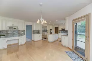 1500 Royal Oak Rd, Darien, IL 60561 - Photo 17