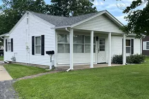 526 Edwards St, Kewanee, IL 61443 - Photo 3