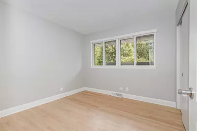29 Robin Hill Drive, Naperville, IL 60540 - Photo 5