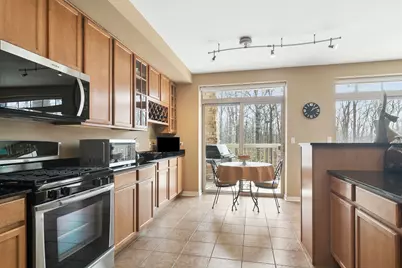 425 Benjamin Drive #202, Vernon Hills, IL 60061 - Photo 7