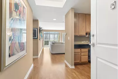 425 Benjamin Drive #202, Vernon Hills, IL 60061 - Photo 5