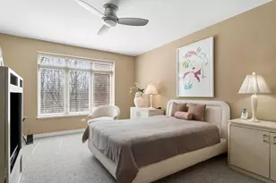 425 Benjamin Dr, Vernon Hills, IL 60061 - Photo 19