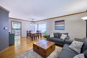 1140 Sandhurst Ln, Carol Stream, IL 60188 - Photo 5