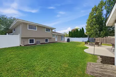 18837 W Louise Drive, Lansing, IL 60438 - Photo 5