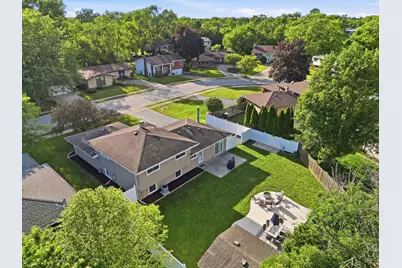 18837 W Louise Drive, Lansing, IL 60438 - Photo 7